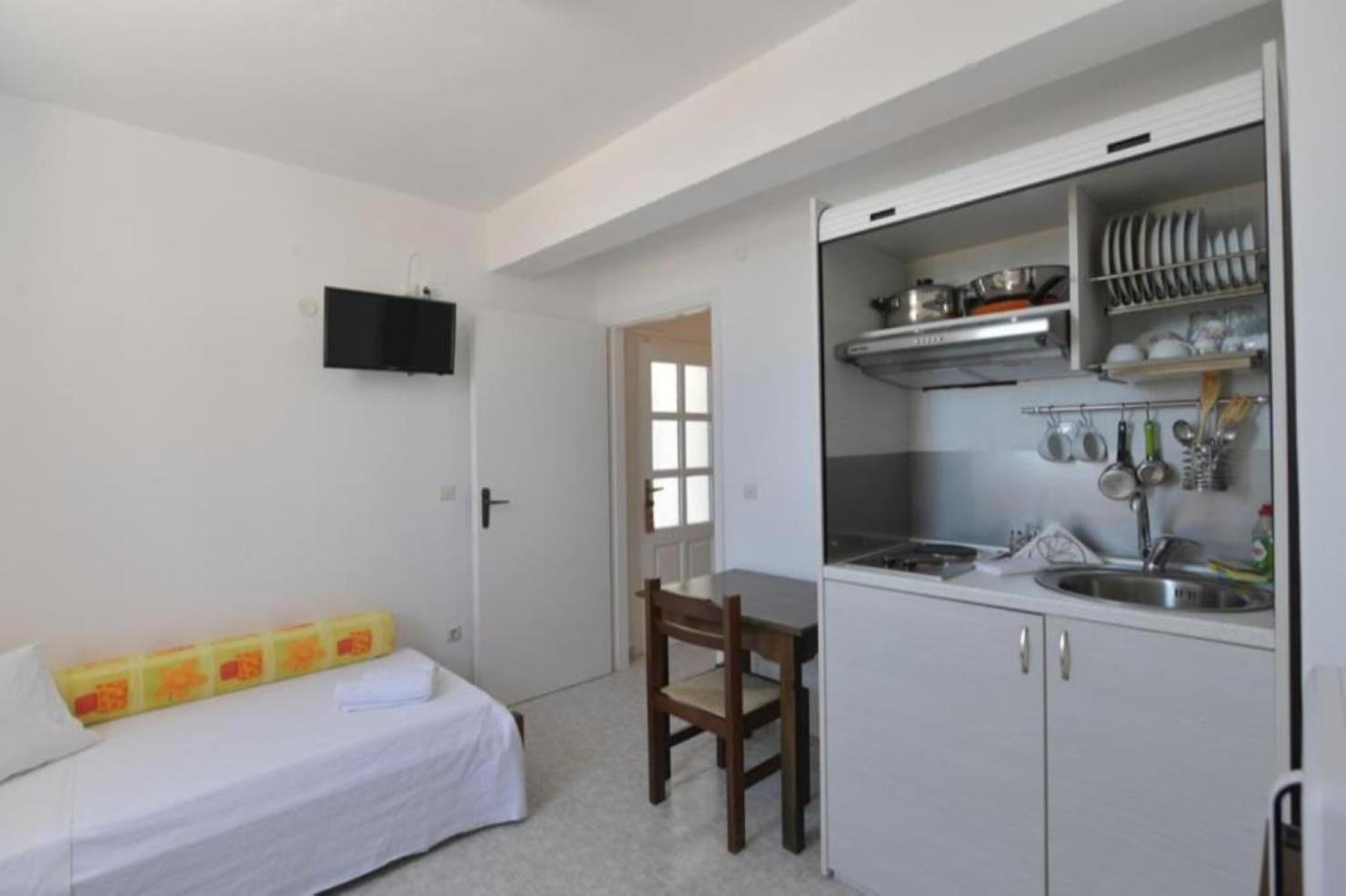 Beachfront Bocamviglies Rooms - Naoussa Bespoke View Habitación foto